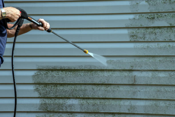 Best Driveway Pressure Washing  in Washington, KS